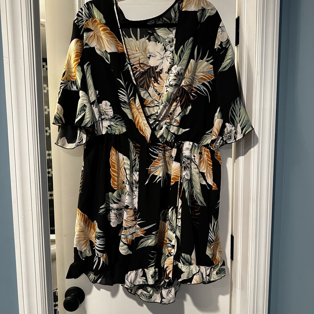 Floral Wrap Top - Black